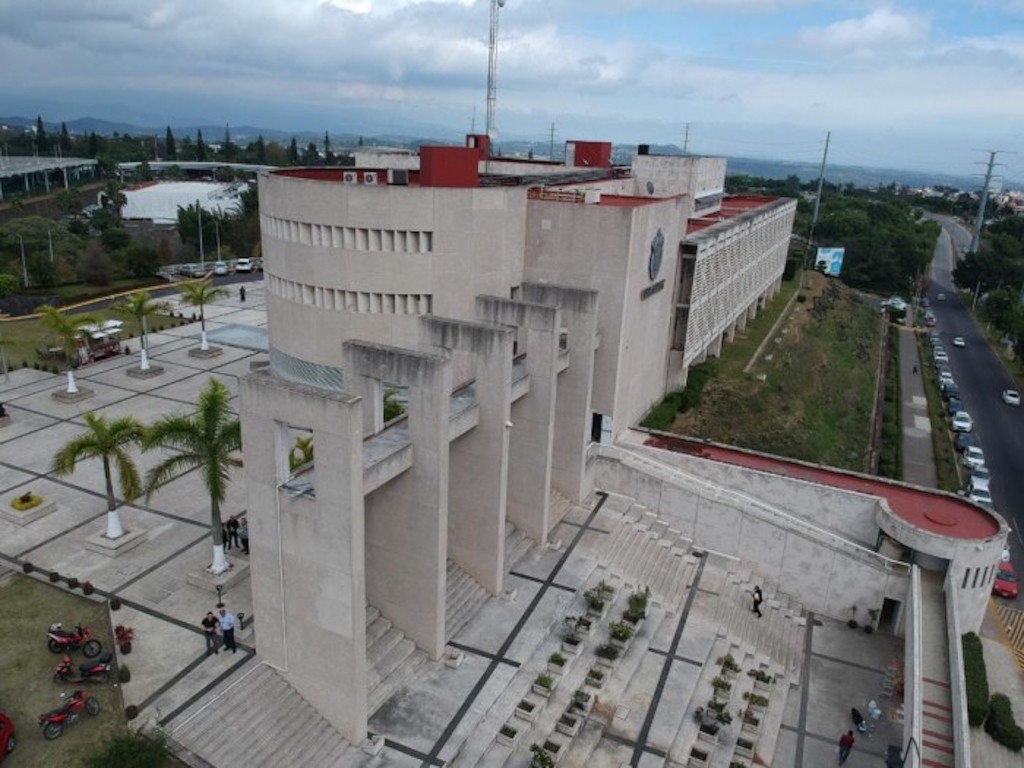 Hallan dos cuerpos sin vida en Acayucan