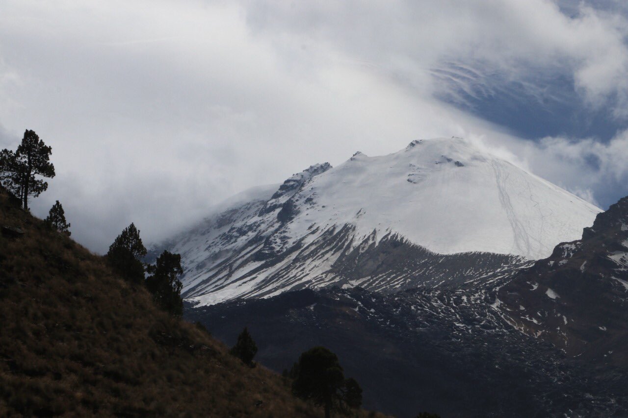 Desaparecen alpinistas en el Pico de Orizaba, emprenden rescate