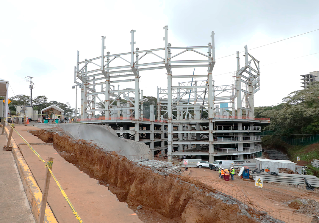 Avanza construcción del Nido Halcón, sin deuda