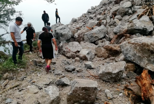 Tras derrumbe, carretera en Mixtla estará cerrada por meses