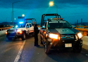 Fuerzas del orden retiran "narcomensajes" en Poza Rica