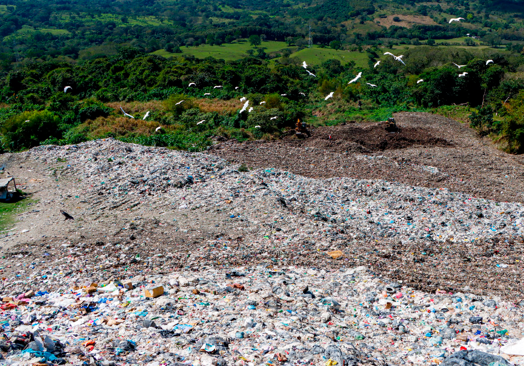 Inicia remediación de basurero de Misantla