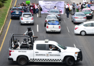 Bloquean Lázaro Cárdenas: Exigen pagos que heredó JDO