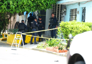 Asalto en Xalapa: víctima forcejea con asaltante y muere