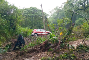 No hay paso en la carretera Fortín-Huatusco por derrumbe