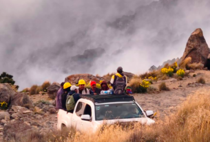 Guardianes de la montaña de Xico, participan en las labores de combate al fuego en el Cofre de Perote.