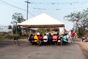 Bloqueo en la carretera estatal Córdoba–Paso del Macho, a la altura de la alcoholera.