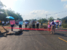 Padres de familia en Yanga bloquearon la carretera Córdoba–Yanga para exigir la conclusión de escuela.