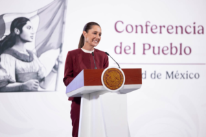 Claudia Sheinbaum durante la Mañanera del Pueblo
