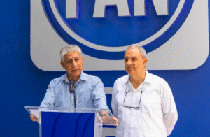 Líderes del PAN Veracruz en conferencia de prensa