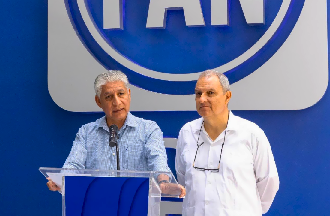 Líderes del PAN Veracruz en conferencia de prensa