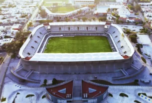 Vista aérea del estadio Luis Pirata Fuente en el puerto de Veracruz.