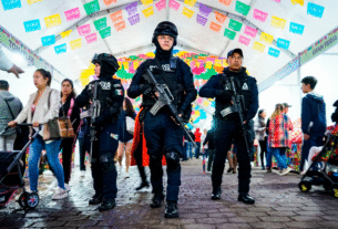 Con 3,700 guardias capacitados, la Policía Auxiliar de Puebla brinda servicios de custodia, vigilancia armada y protección patrimonial.